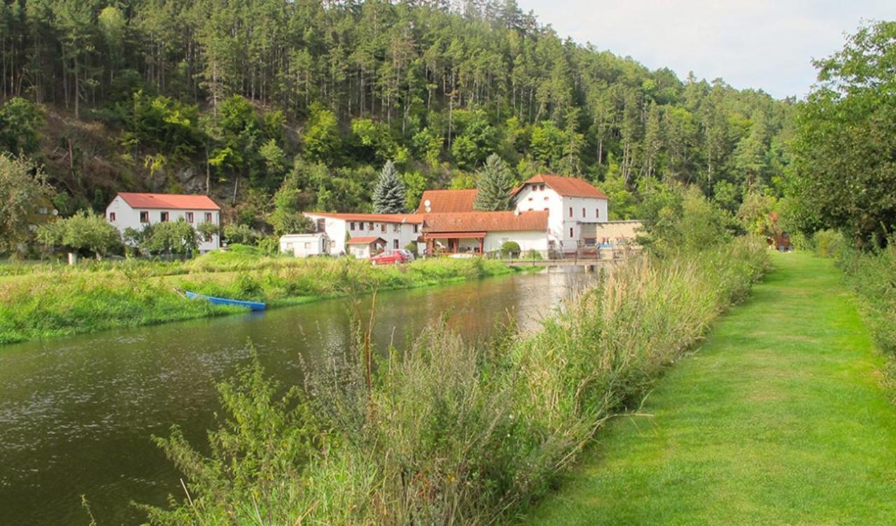 HrebecnikyCechuv Mlyn公寓 外观 照片
